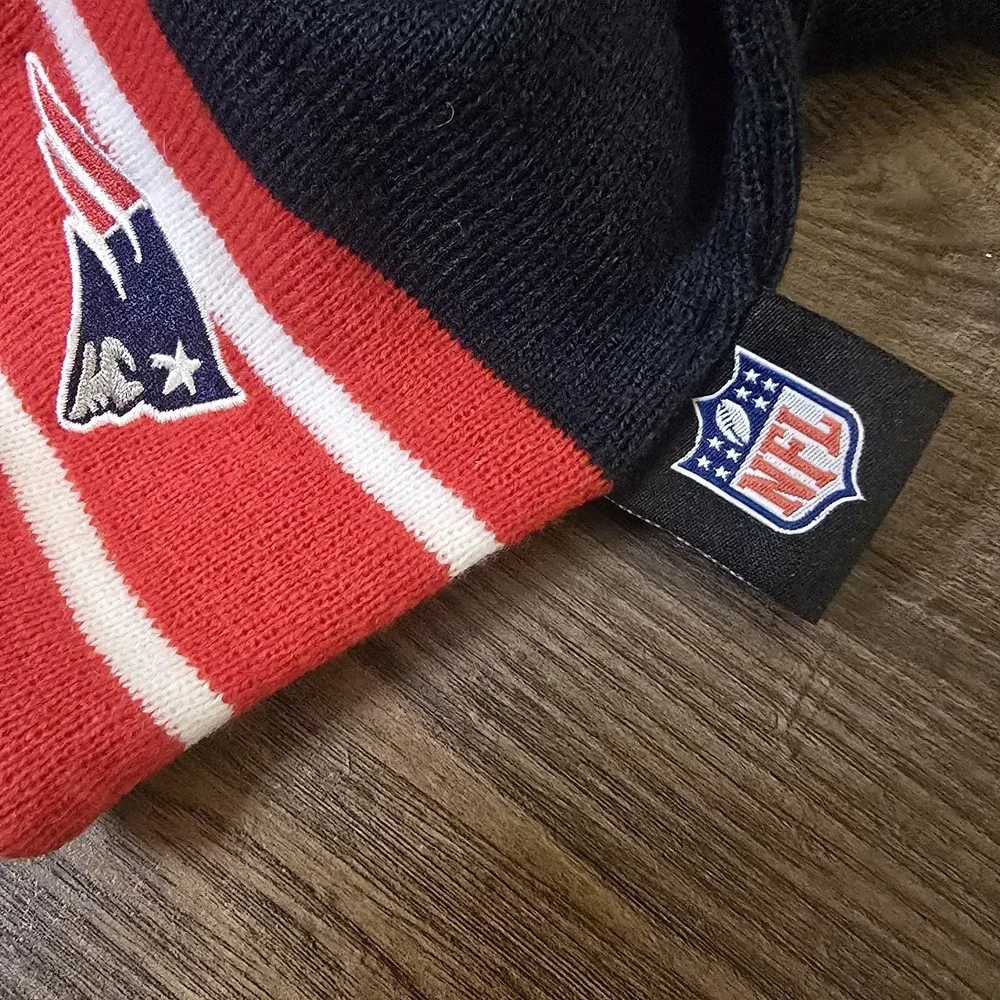 New England Patriots NFL Scarf Navy Red Striped Logo Winter‎ Fan Gear
